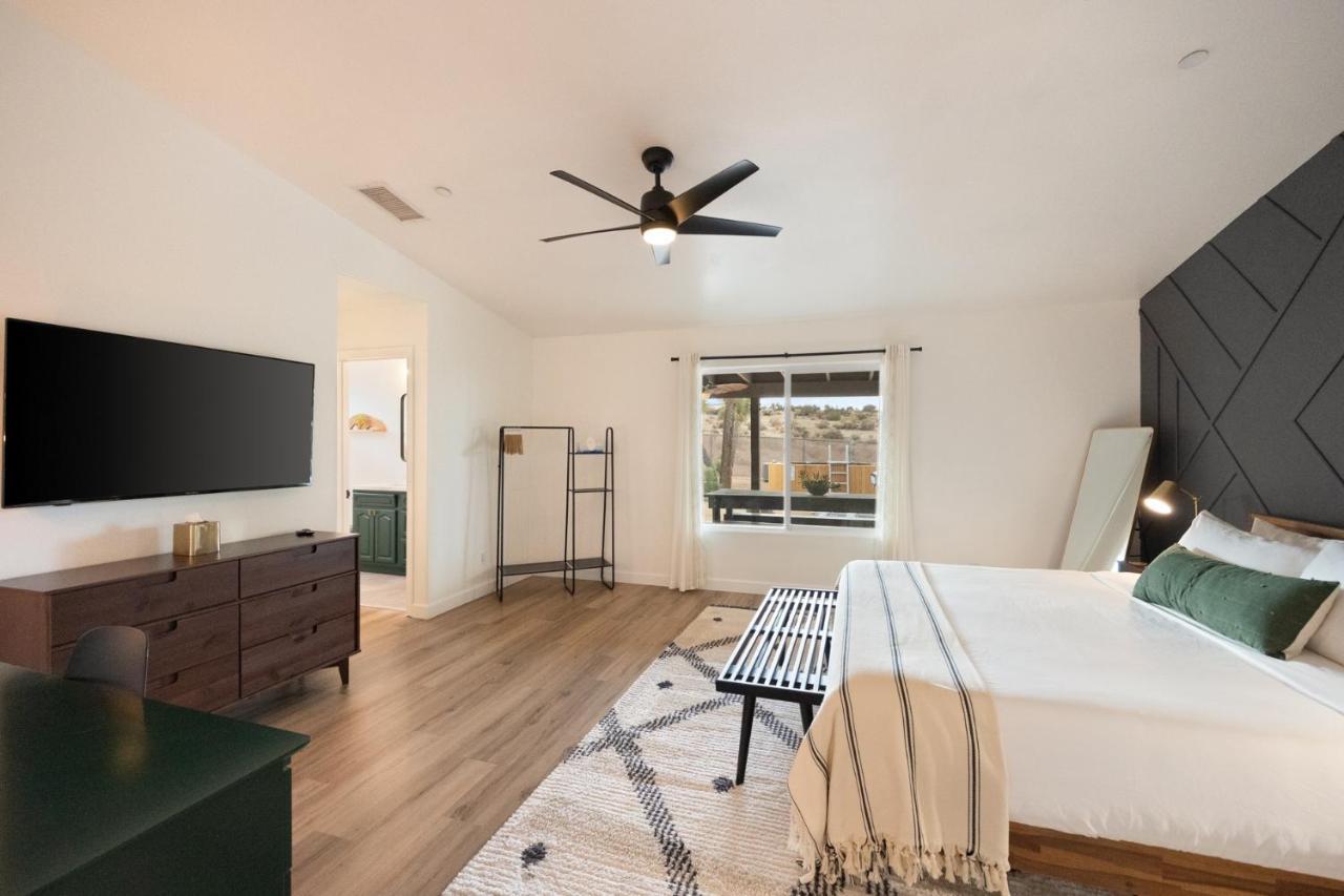 Alana House - Pool, Hot Tub, Bbq, Fire Pit And Walk To Hikes! Home Joshua Tree Esterno foto